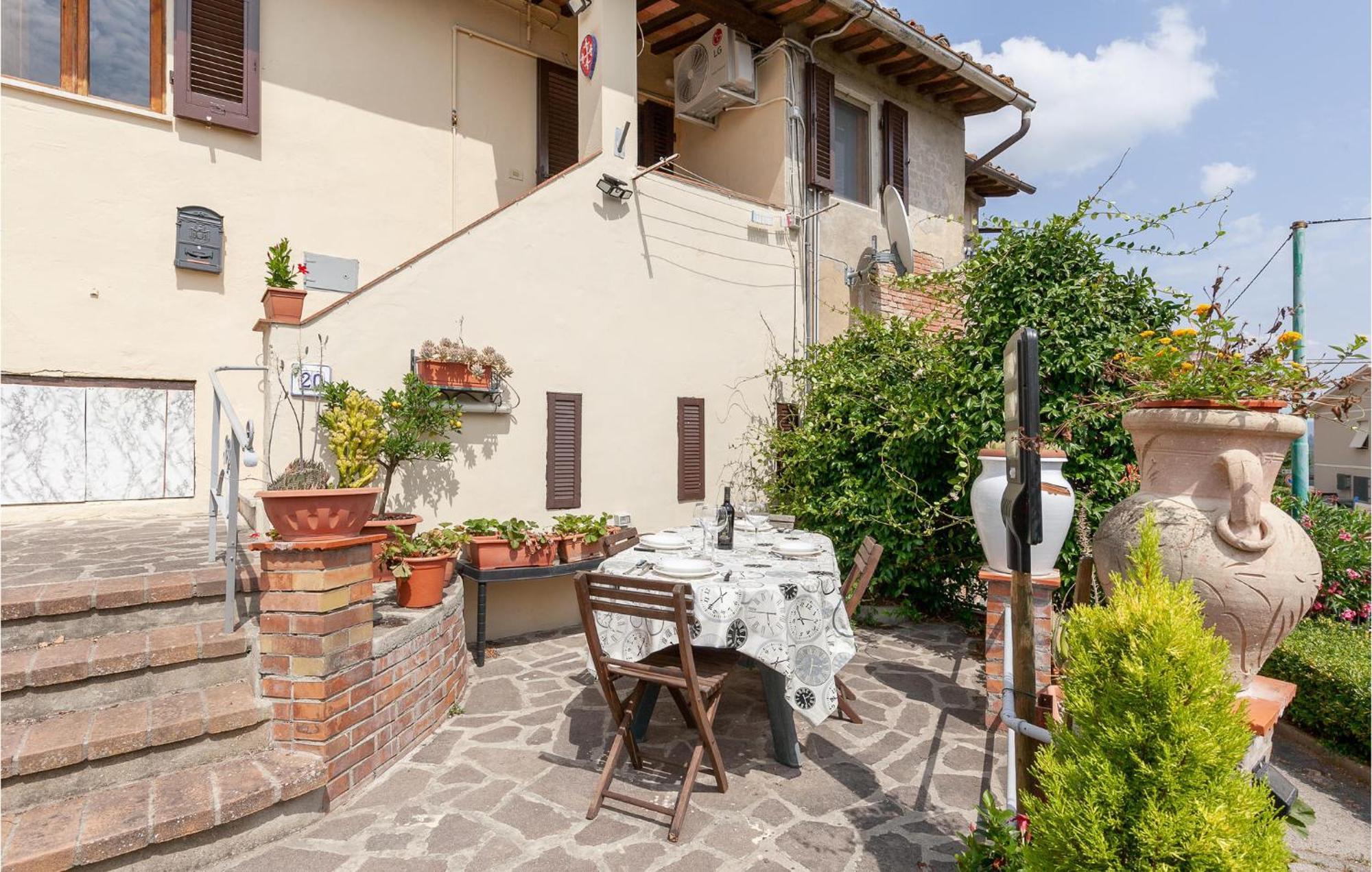 Awesome Home In Montefoscoli With Wifi Extérieur photo