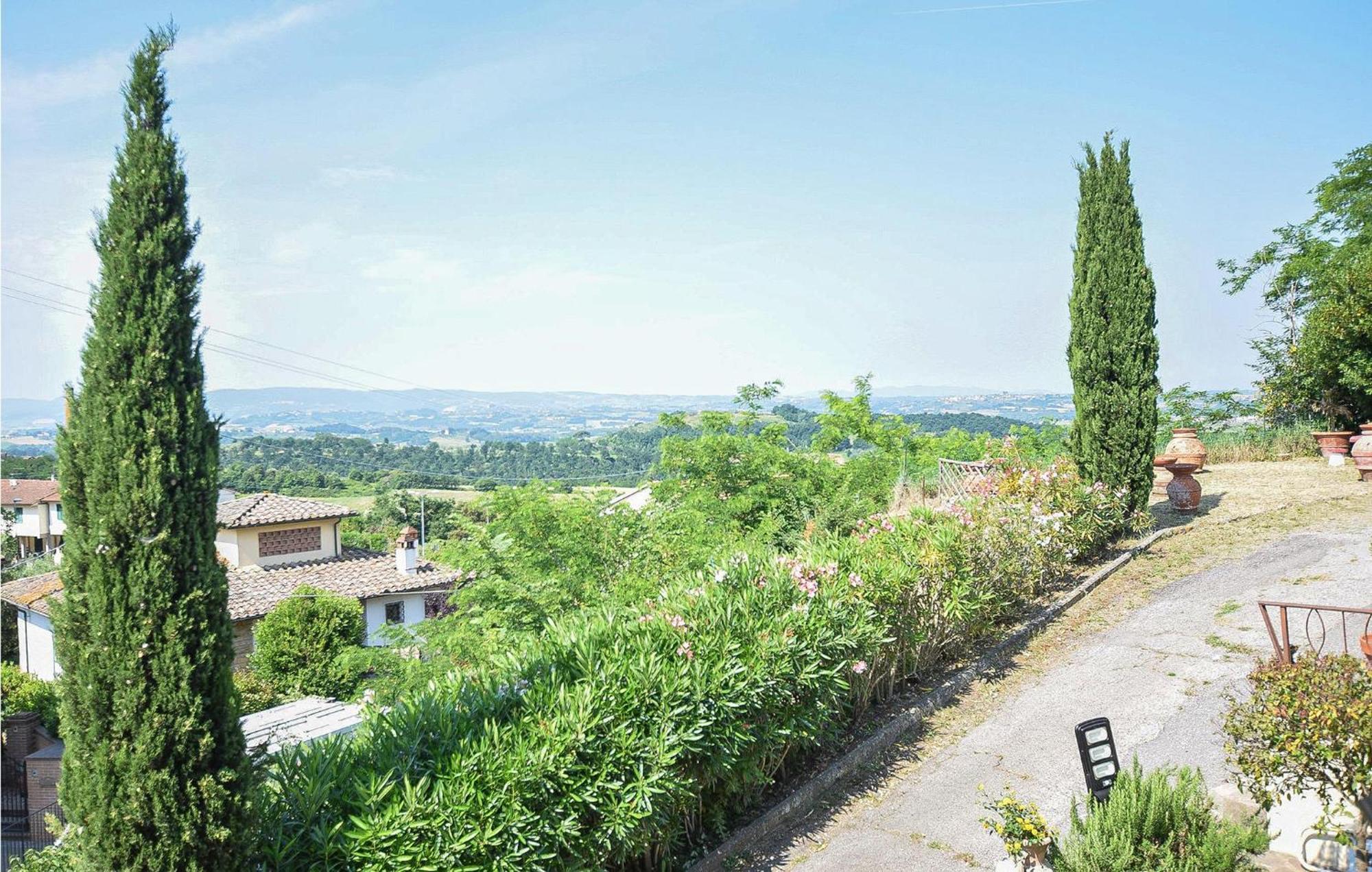 Awesome Home In Montefoscoli With Wifi Extérieur photo